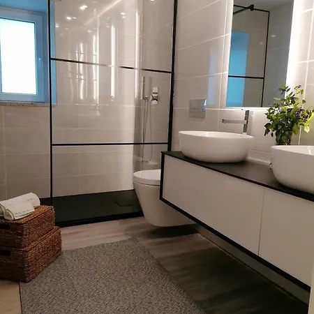 Casa De Ferias Do Parque Da Peneda 2 *